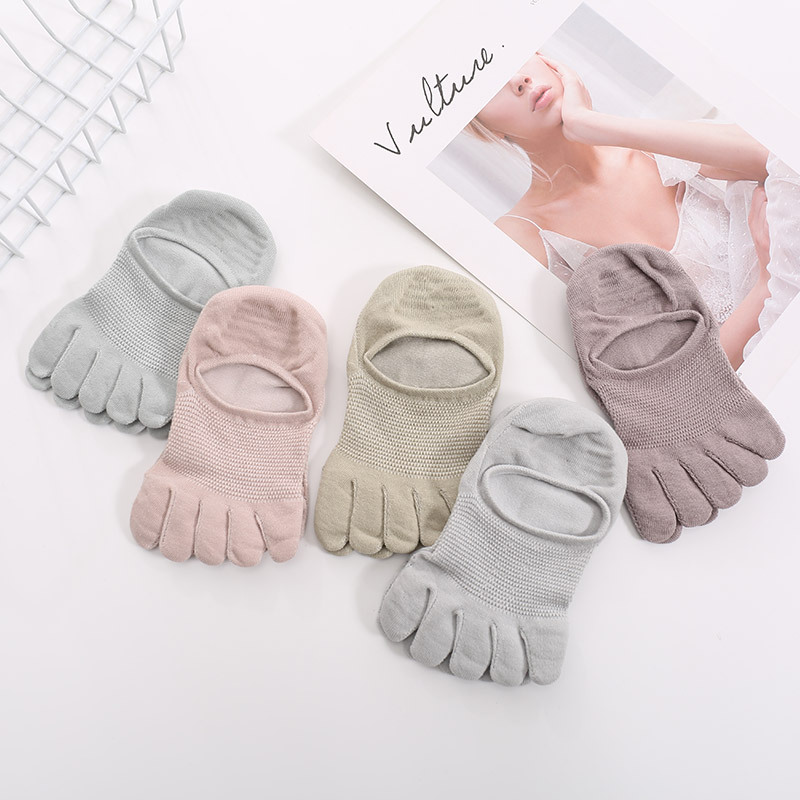 여성 여름 바람숑숑 발가락양말 메쉬 발가락덧신 5켤레세트 13,900원