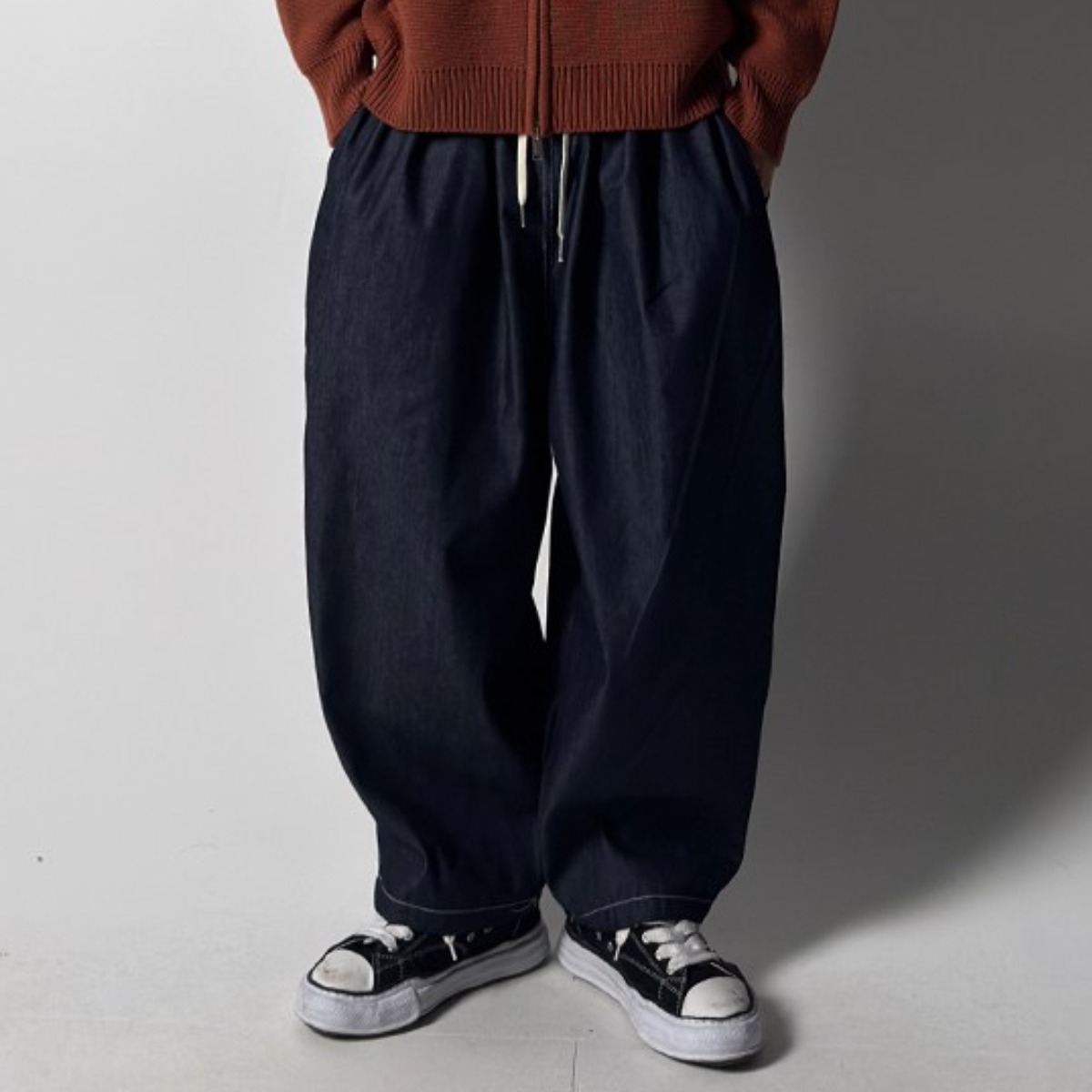 데님 투턱 와이드 스티치 밴딩 팬츠 빅사이즈 남자바지 큰옷 오버핏 밴딩팬츠 청바지 도프룸 39,700원