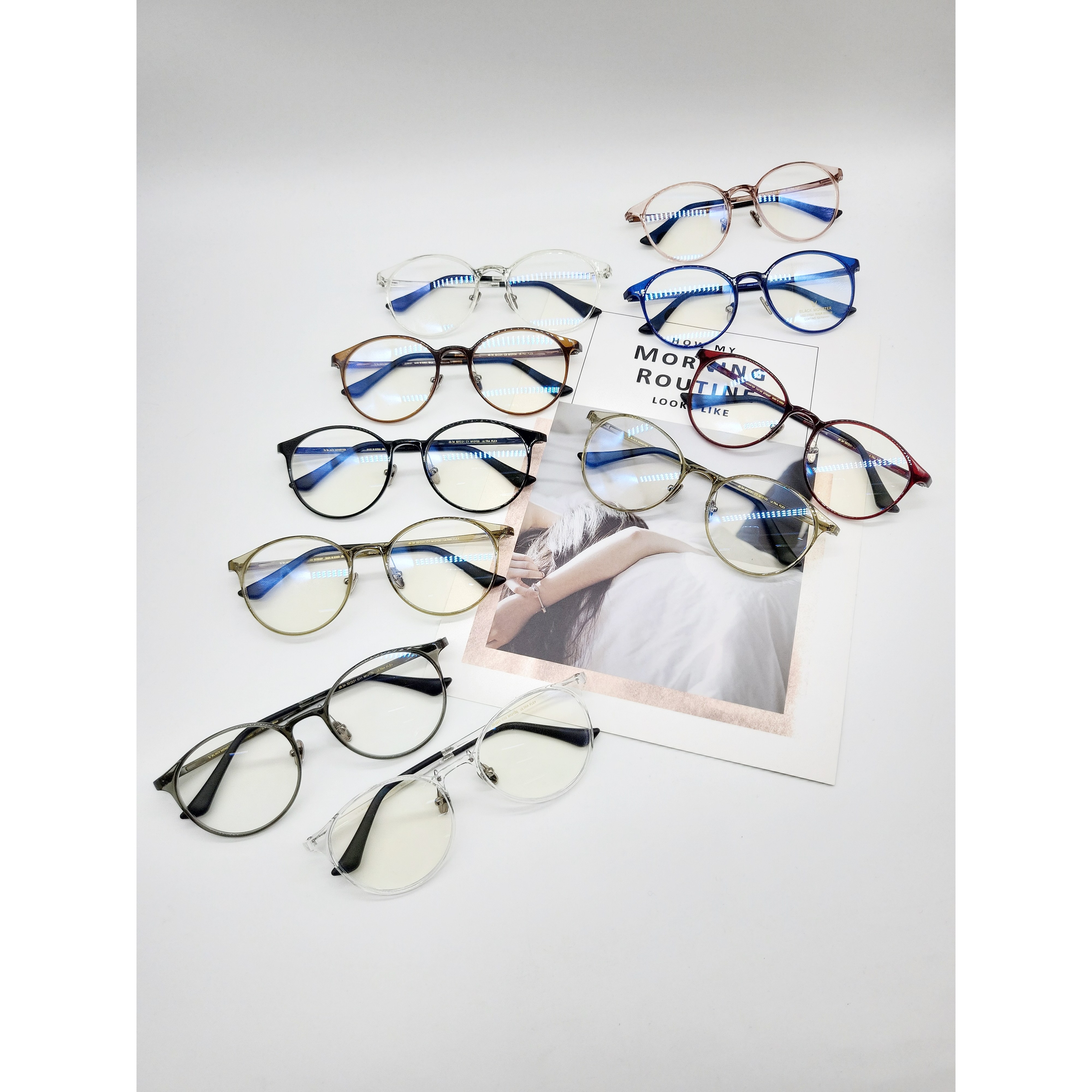 블랙몬스터 db34 라운드 안경테 초경량 대두 뿔테 7그램 52사이즈 84,900원