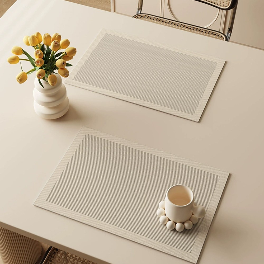 심플 북유럽 스타일 사각 식탁매트 7,900원