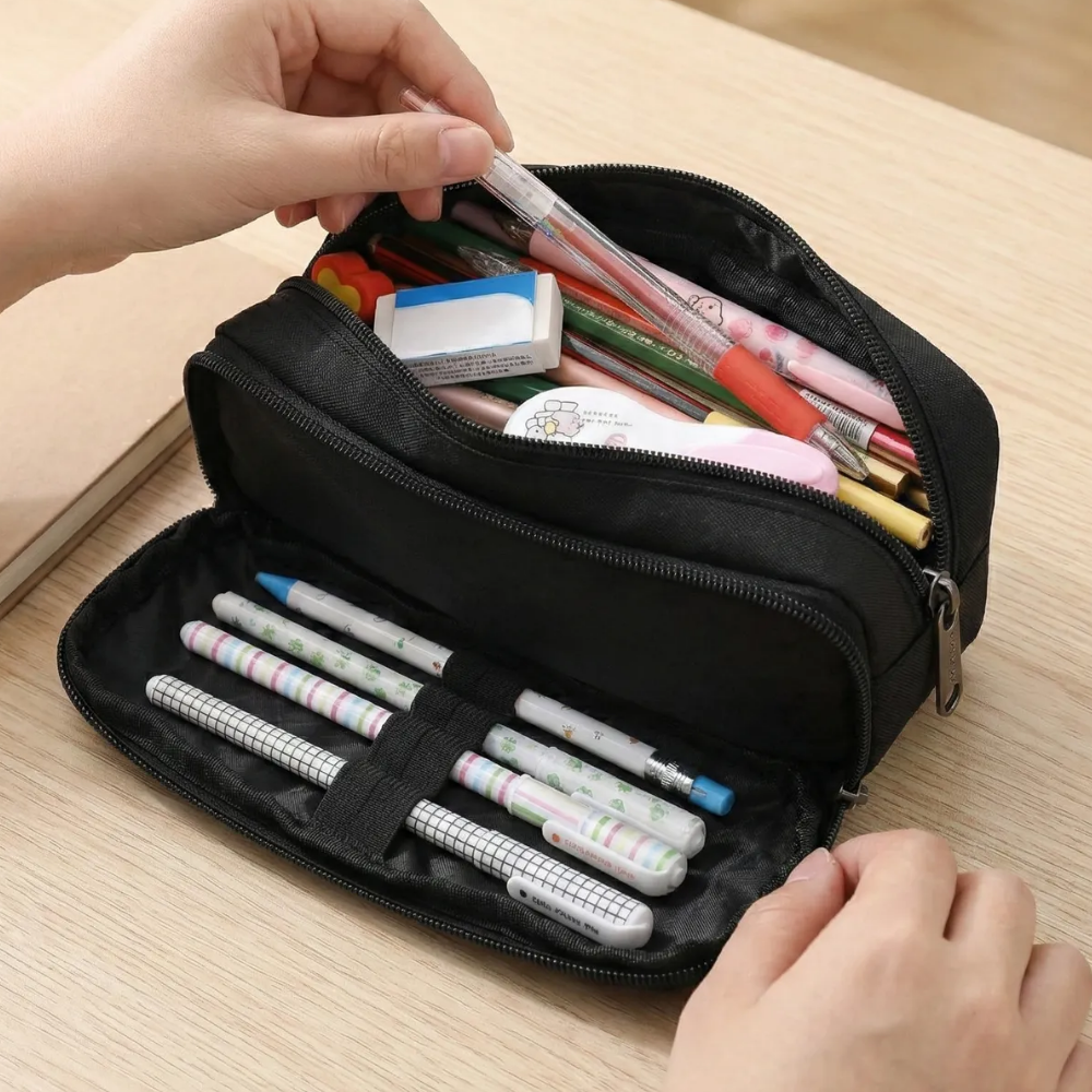 픽앤굿 심플디자인 넉넉수납 필통, 1개, 블랙 9,900원