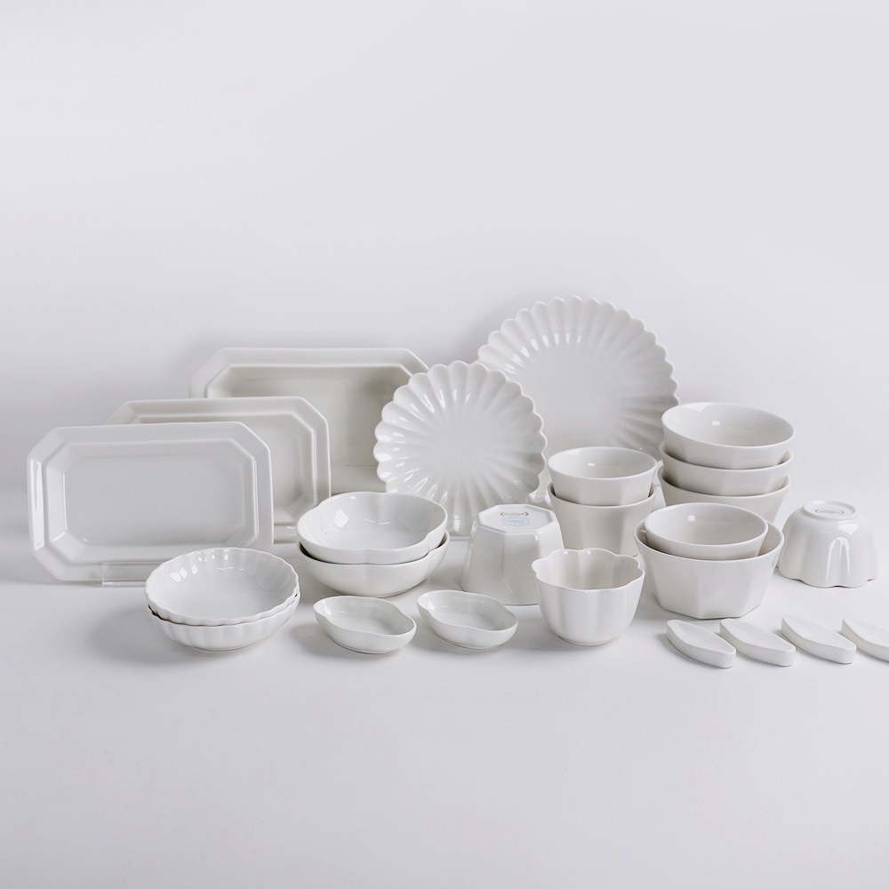 시라쿠스 네이처 프리즈 유광 4인세트 B 25p 228,200원