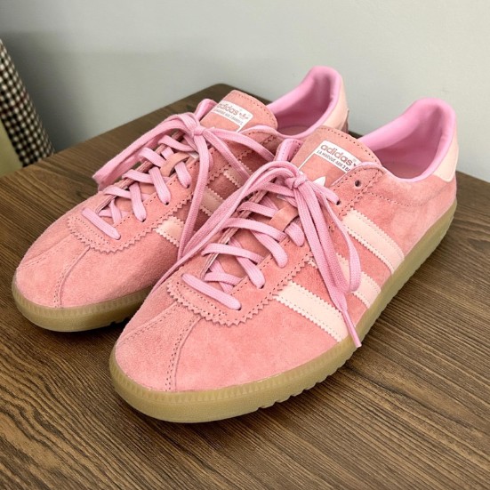 (국내매장판) 아디다스 버뮤다 글로우 핑크 검솔 운동화 신발 GY7386 101,250원