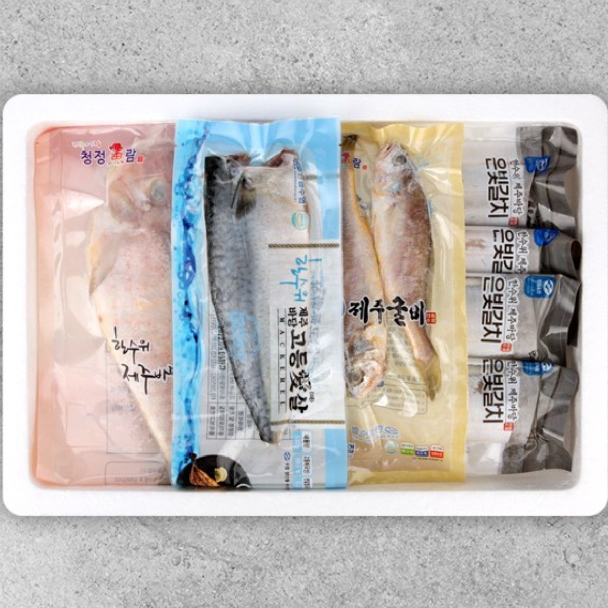 제주 한림수협 갈치&옥돔&굴비&고등어 혼합 선물세트 1호 / 갈치 210g*2팩+옥돔 130g*2팩+굴비 700g(10미)*1팩+고등어 120g*5팩+부직포가방 증정, 1세트 85,900원
