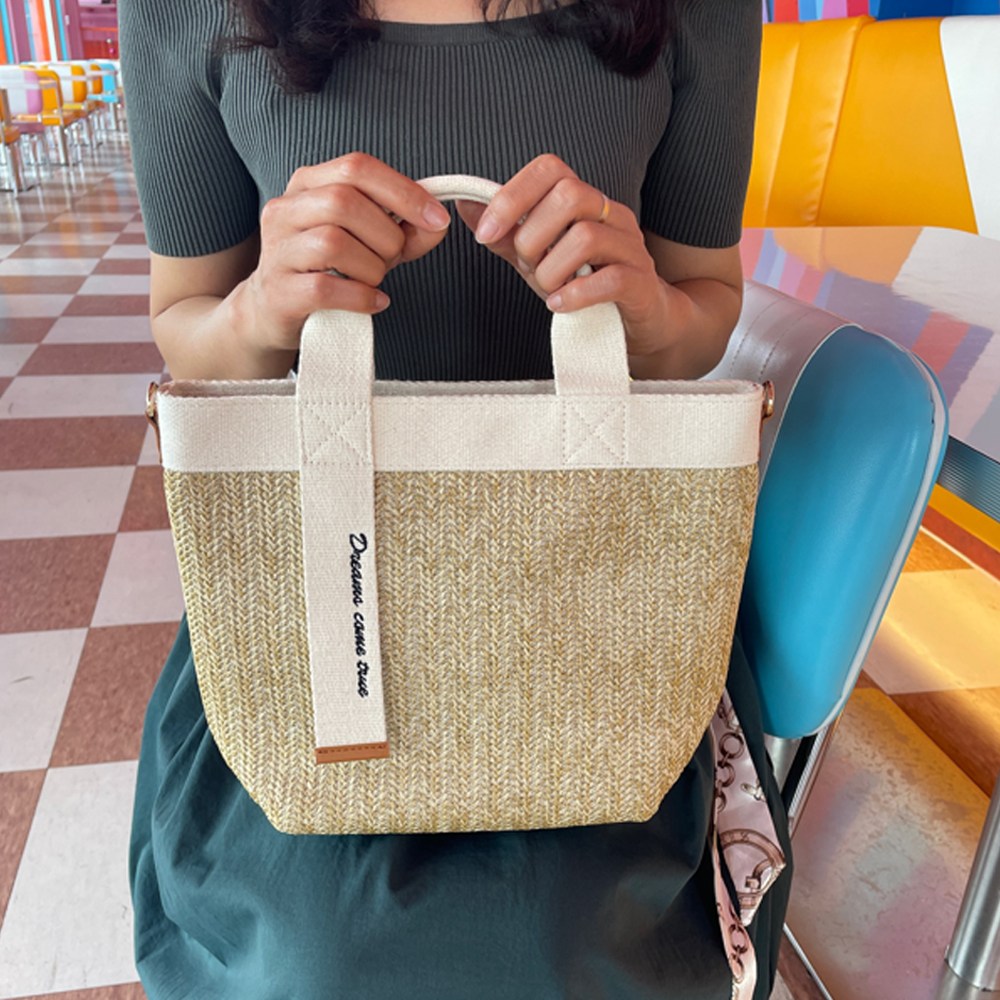 (국내제작상품) 우아한여인 시원한 여름 가방 썸머 비스코스 라탄 크로스 토트백 캔버스 2컬러 45,900원