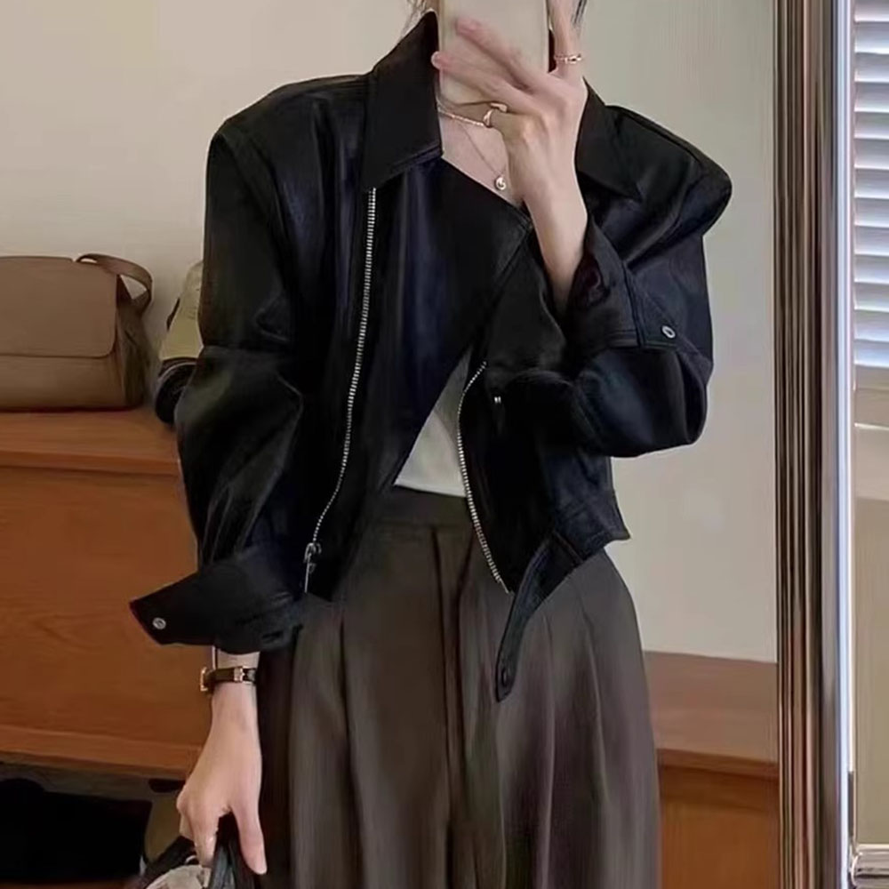 비비에모 여성용 엘리온 크롭 사선지퍼 자켓 11832 24,430원