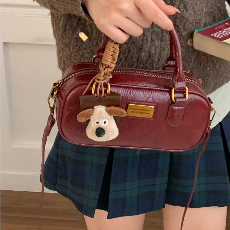 B&C.Room 볼링 여성 크로스백 빈티지 활용도 높은 여성 가방 패션 핸드백 여성크로스백 여성 숄더백 선물 여성 미니 크로스백 출타가방 데일리 가방 24,990원