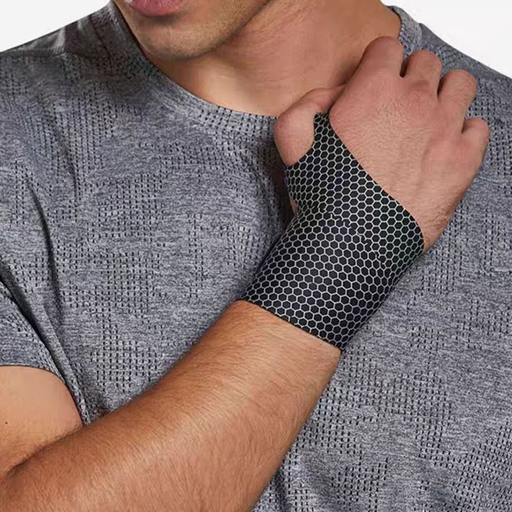 손목 보호대 얇은보호대 손가락보호 스포츠 축구 운동 고탄력 아대 블랙 E229 2,690원