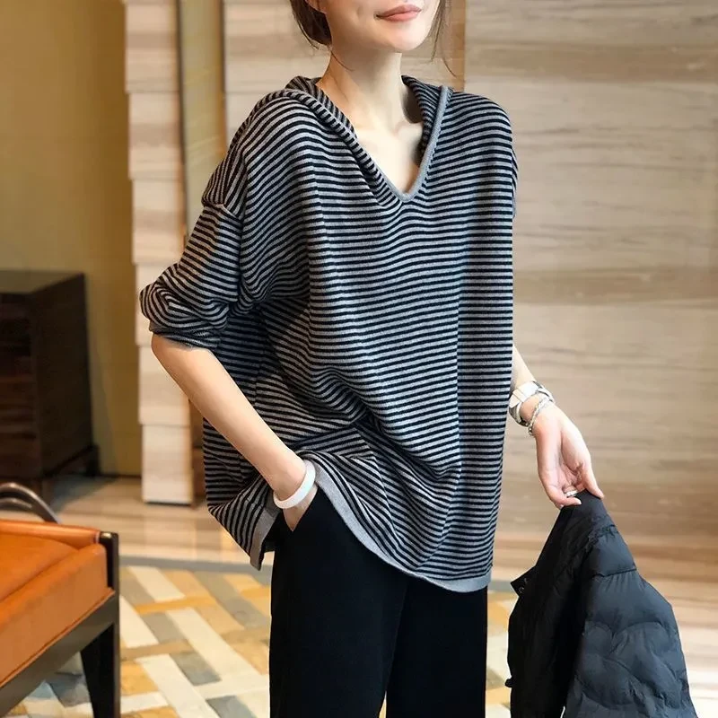 BLACK K7 여성 스트라이프 긴팔 후드티 캐주얼 상의 레깅스 루즈핏 빅사이즈 맨투맨 29,850원