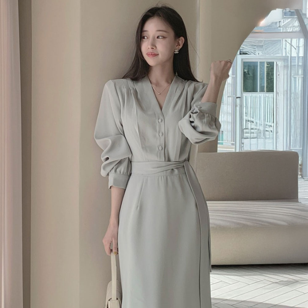 떳다그녀 스틸리아 핀턱 스트랩 브이넥 H라인 오피스 하객룩 로맨틱 데이트 끈셋 롱원피스 97,800원