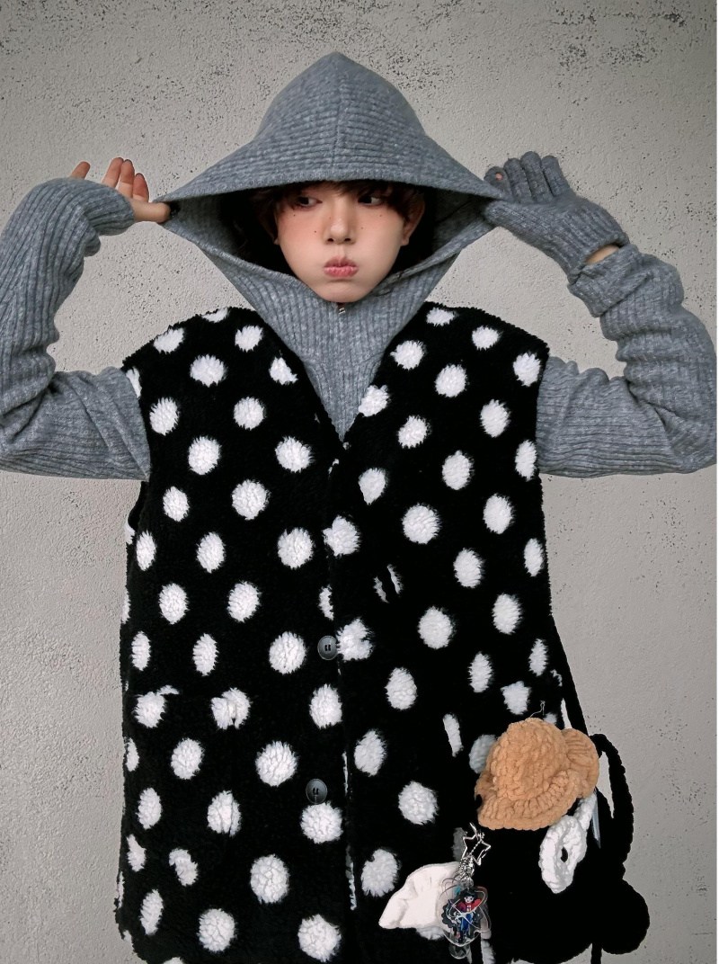 해피유통 여성 가을 겨울 패션 털 조끼 귀여운 도트 패턴 무늬 오픈 프런트 베스트 31,160원