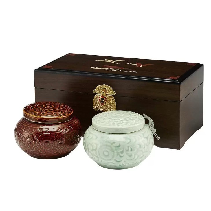 한국양봉협회인증)) 100%천연꿀 국산 아카시아꿀500g 밤꿀500g 선물세트 (보자기포함), 4개 240,000원