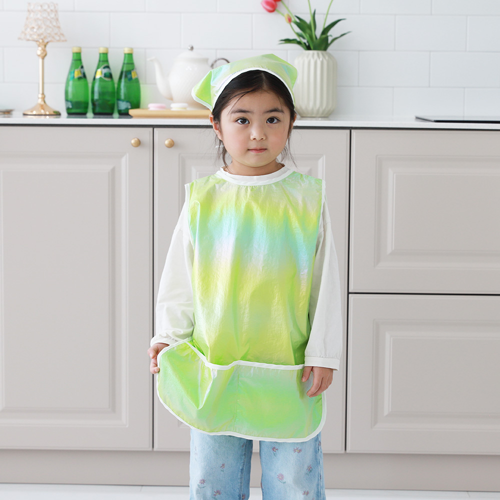 베베슈에뜨 아동용 국내생산 홀로그램 방수 민소매 앞치마 + 두건 세트 24,870원