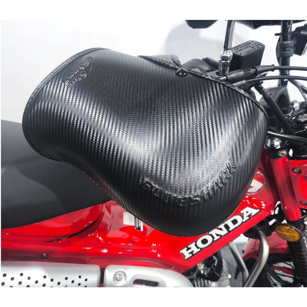 [블루샤크 본사] 오토바이 방한토시 겨울 카본토시 겨울토시 방한핸들커버 일반형 일체형 대형 핸들토시 96,000원