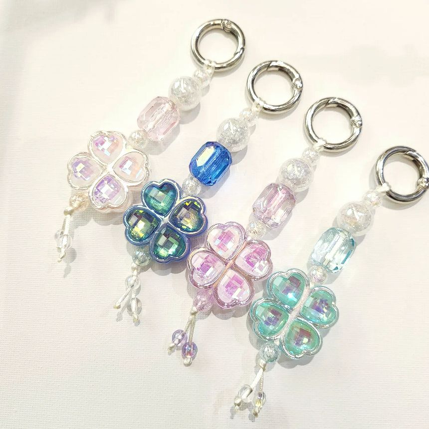 행운가득 네잎클로버 비즈키링 9,900원