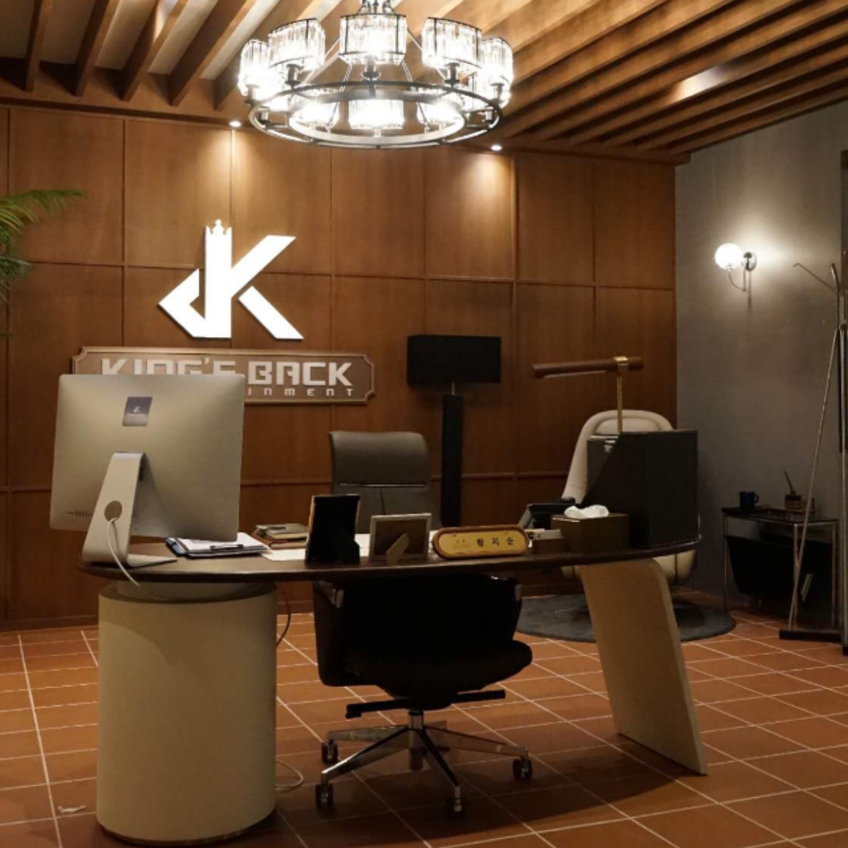 노벨라 책상 원장실 서재 중역용 교수실 고급원목 상판 하부장 가죽 서랍장 컴퓨터 PC 1,290,000원