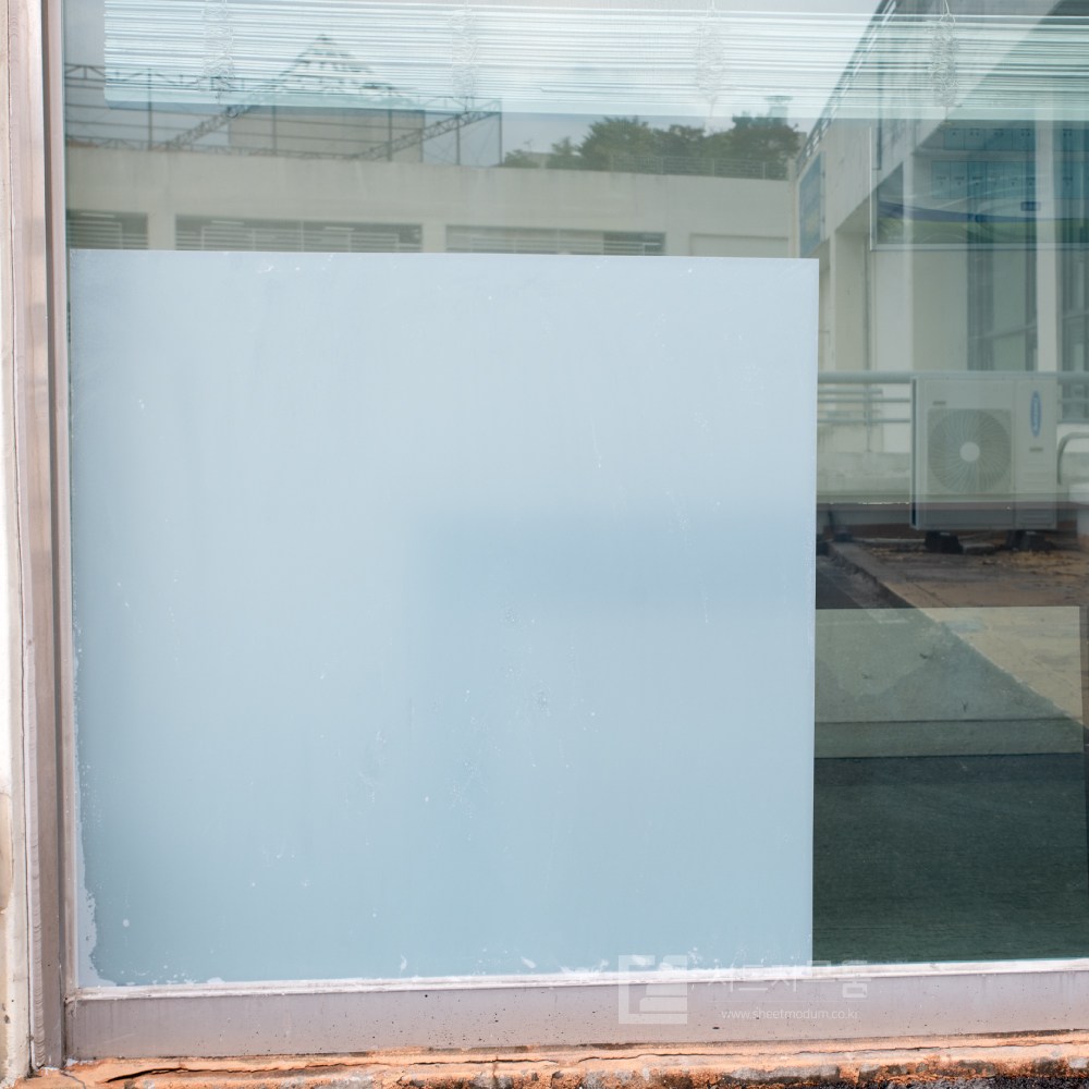 현대시트 볼드스트라이프 창문시트지, 밀키엠보 109,000원