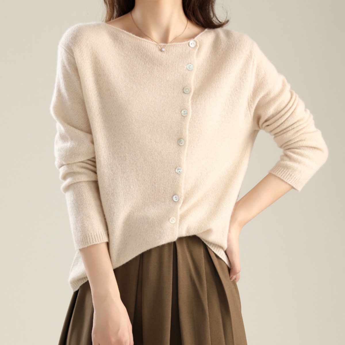 여성 봄 가을 카디건 라운드 얇은 니트 코트 긴팔 상의 33,000원