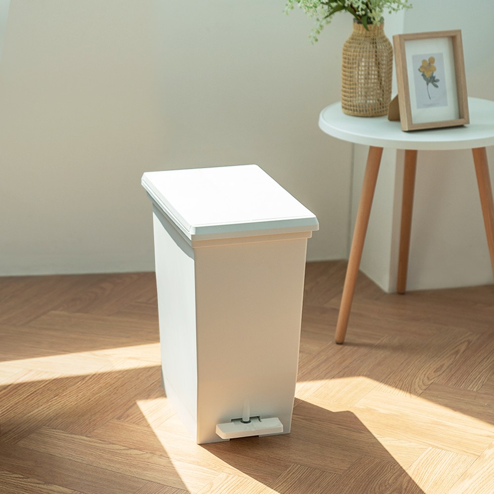 프랑코 냄새차단 버터플라이 페달휴지통22L 34,000원