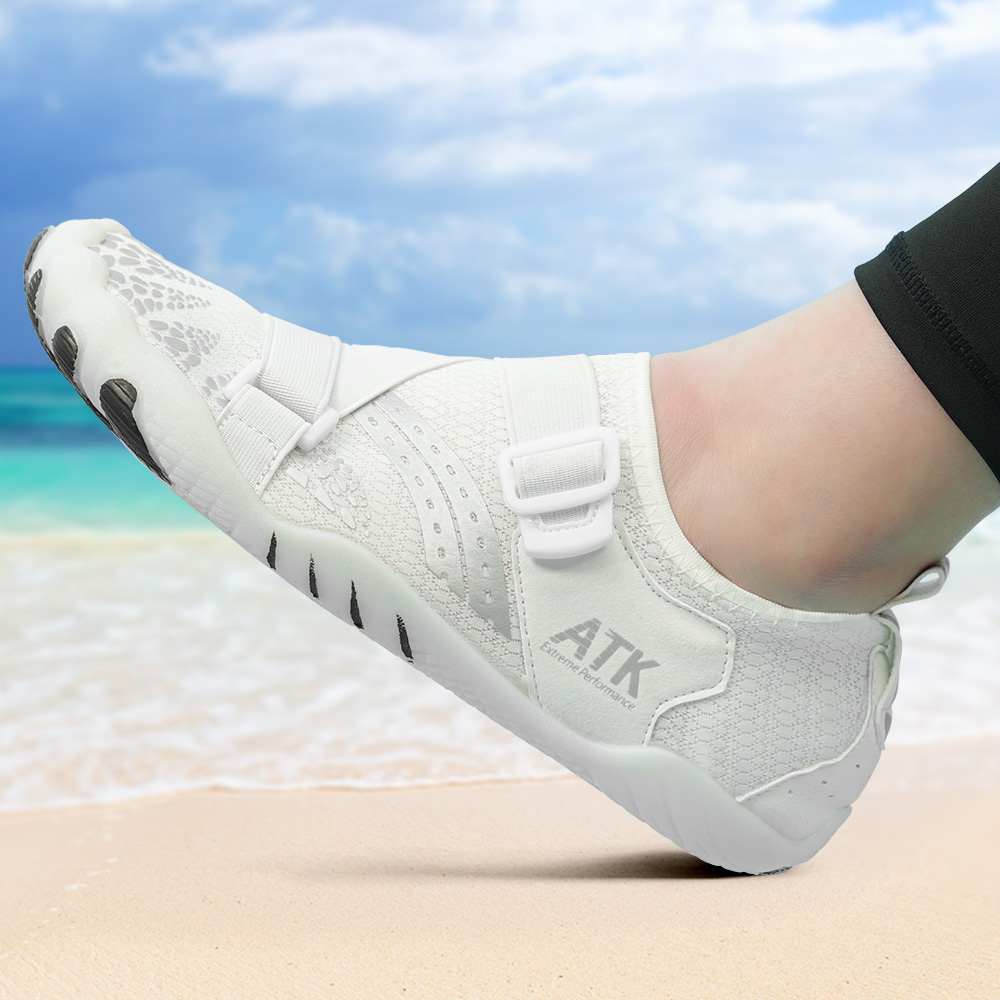 SSOOSS 커플 아쿠아슈즈 워터슈즈 아동 키즈 물놀이 신발 아쿠아삭스 서핑슈즈 RD7Q20B 18,800원