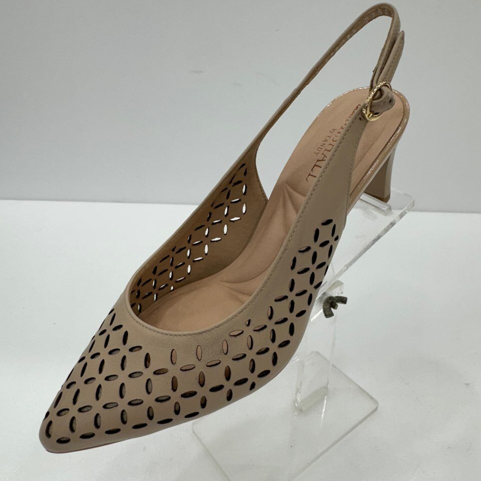 탠디 125033 베이지 여성 정장 구두 6CM 여자 소가죽 타공 펌프스 슬링백_SC 168,300원