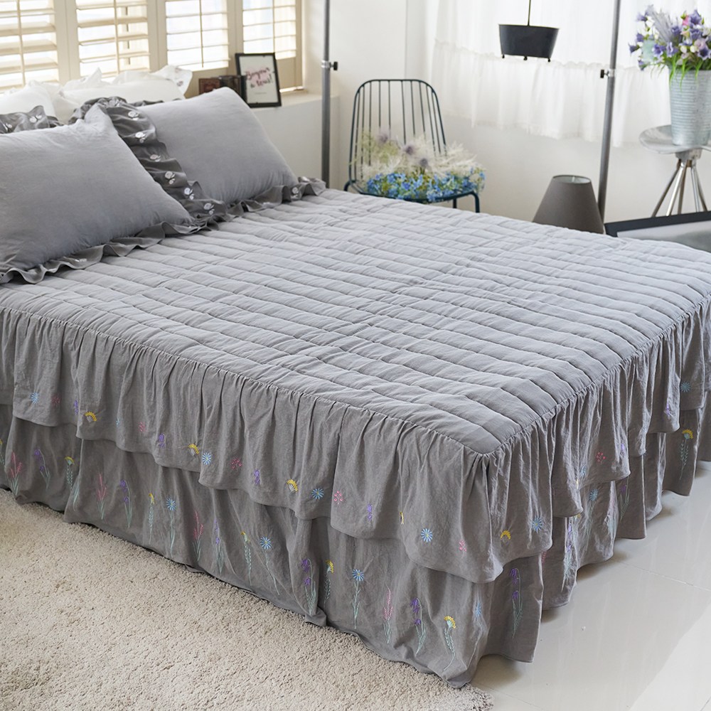 류금숙 여자의 정원 광목 워싱 자수침구 이중 프릴 침대커버 세트 503,140원