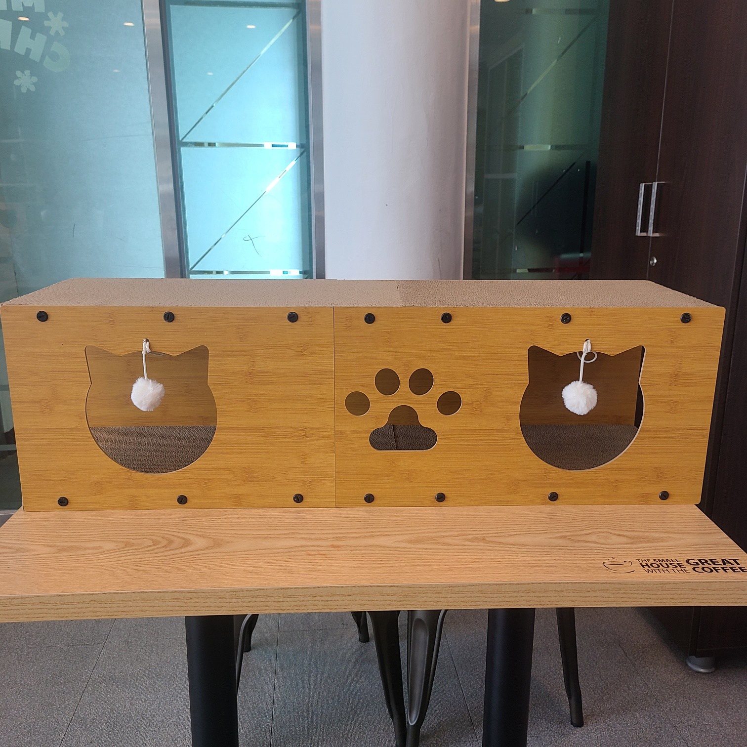 AINI 고양이 털방울 터널형 스크래쳐 숨숨집 28,000원