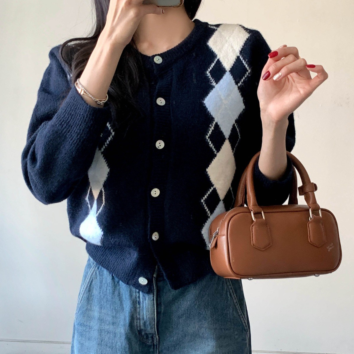 [마켓제이MARKETJ] 포근 울함유 아가일 가디건(3col) 37,900원