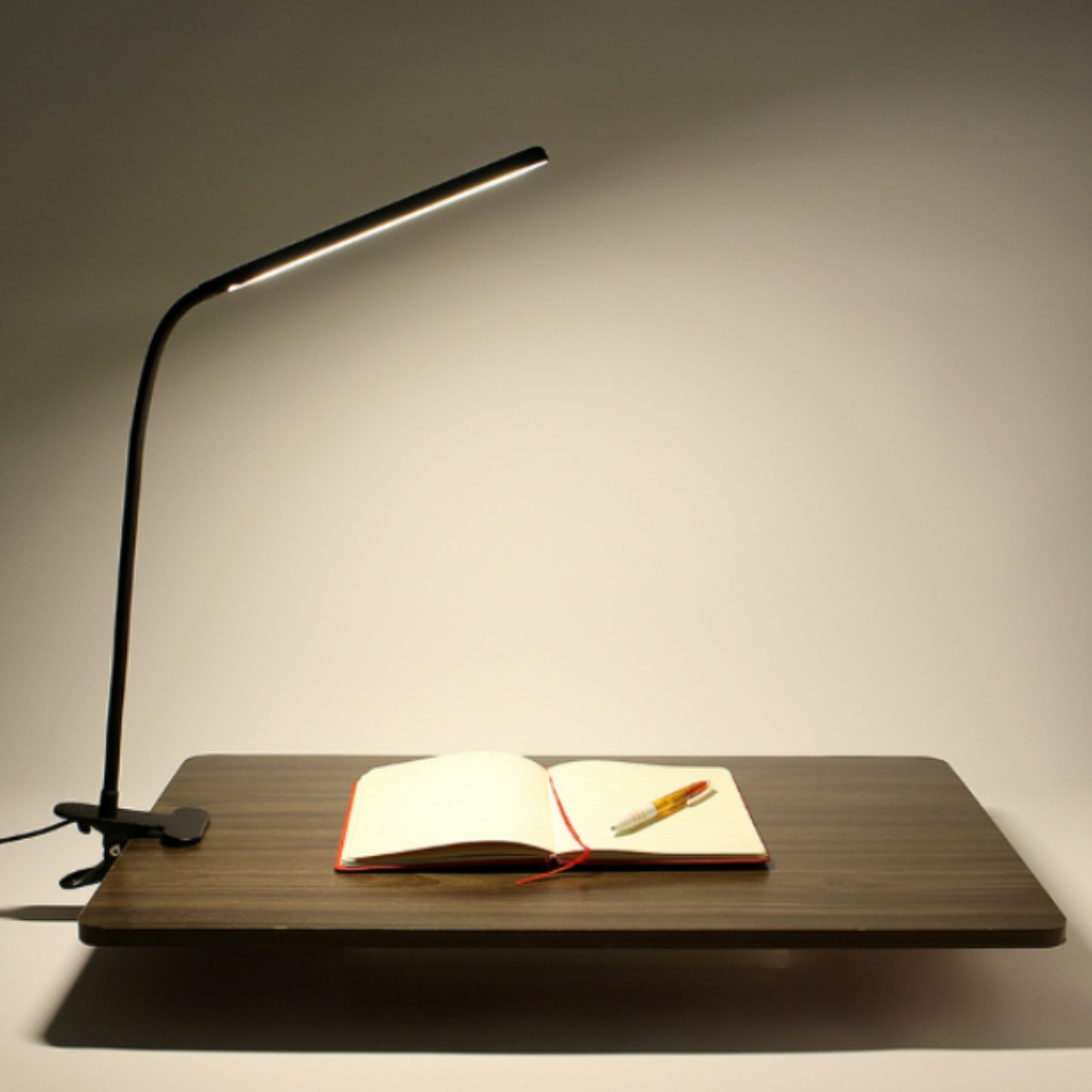 듀플렉스 클립형 LED 데스크 스탠드 H HNMA HN 봄맞이 선물 근로자의 날 하마, 검은색 12,000원