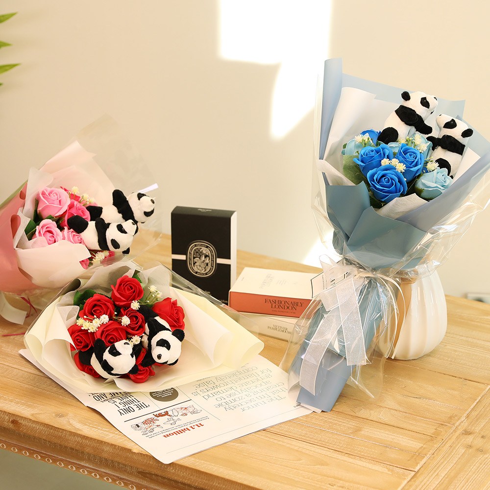 비누꽃 졸업식 입학식 선물 판다커플 비누장미 10송이 인형 꽃다발, 판다커플 비누장미 10송이 꽃다발 블루, 1개 16,900원