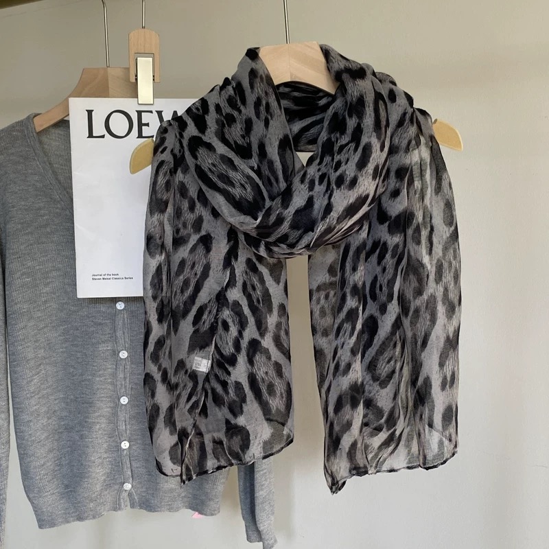 스멜모리 여성 캐시미어 호피 롱 머플러 목도리 13,900원