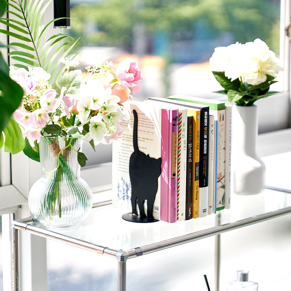 네코 북엔드 철제 미니 책상 책꽂이 책장 정리함 책 정리 지지대 북선반 인테리어 소품, 블랙 21,900원