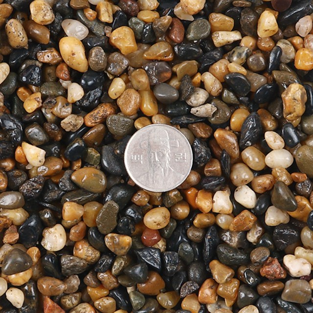 미미네스톤 천연 냇물사 어항샌드 4~8mm 3kg 3,120원