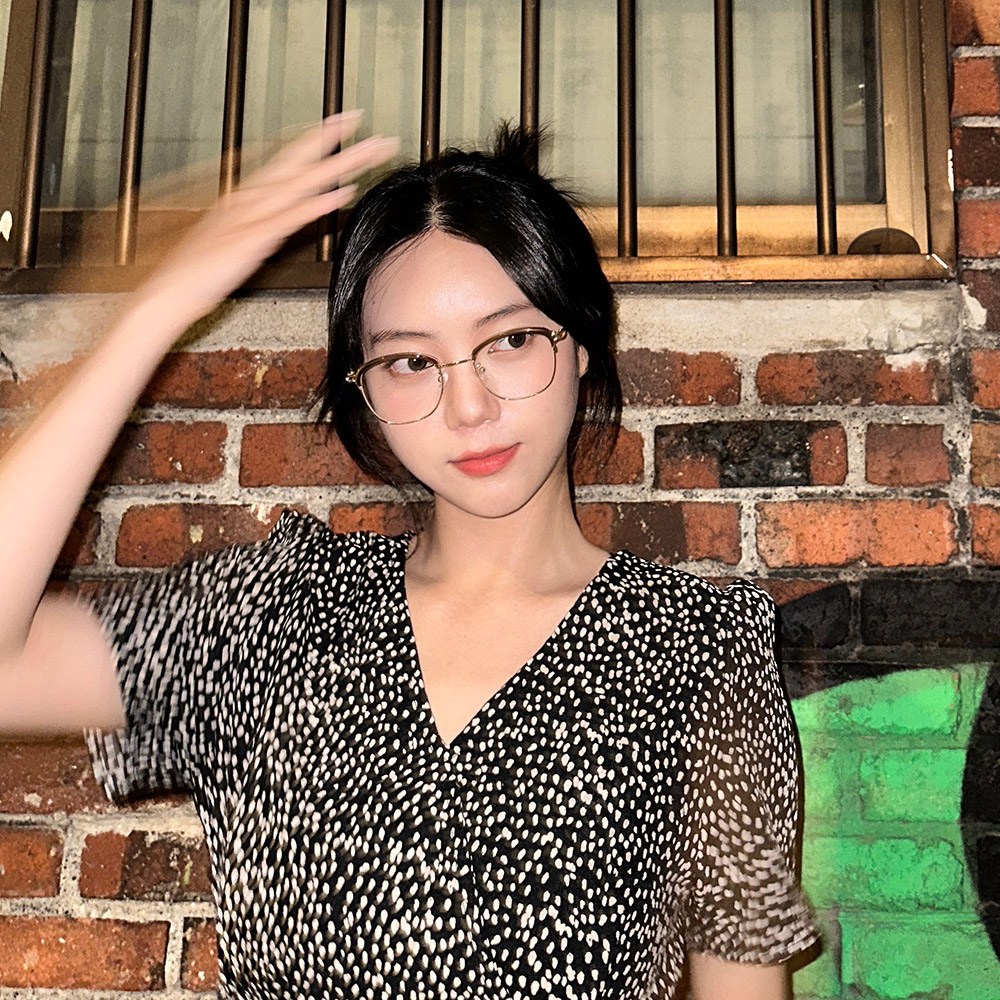 라피던트 TOM 톰 하금테 안경 남자 여자 패션 컬러 반뿔테 블루라이트차단 34,900원