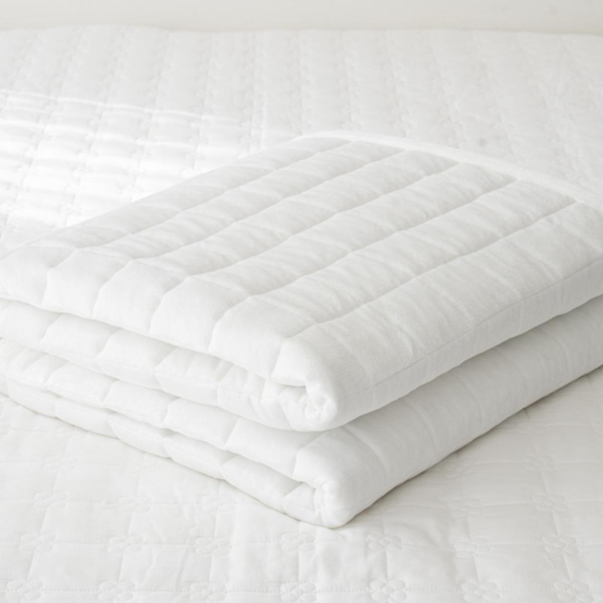 드림베딩 국내산 극세사 고정밴드 침대패드 거실 카페트 SS/Q/K, 화이트 59,900원