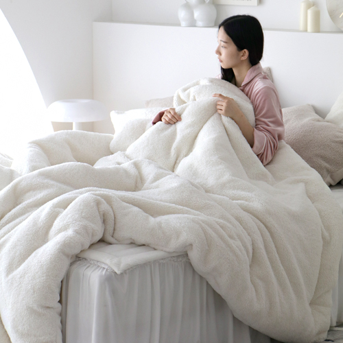 베이직톤 메리미 양털 극세사 이불 양면 겨울 차렵이불 + 베개커버 세트 123,600원