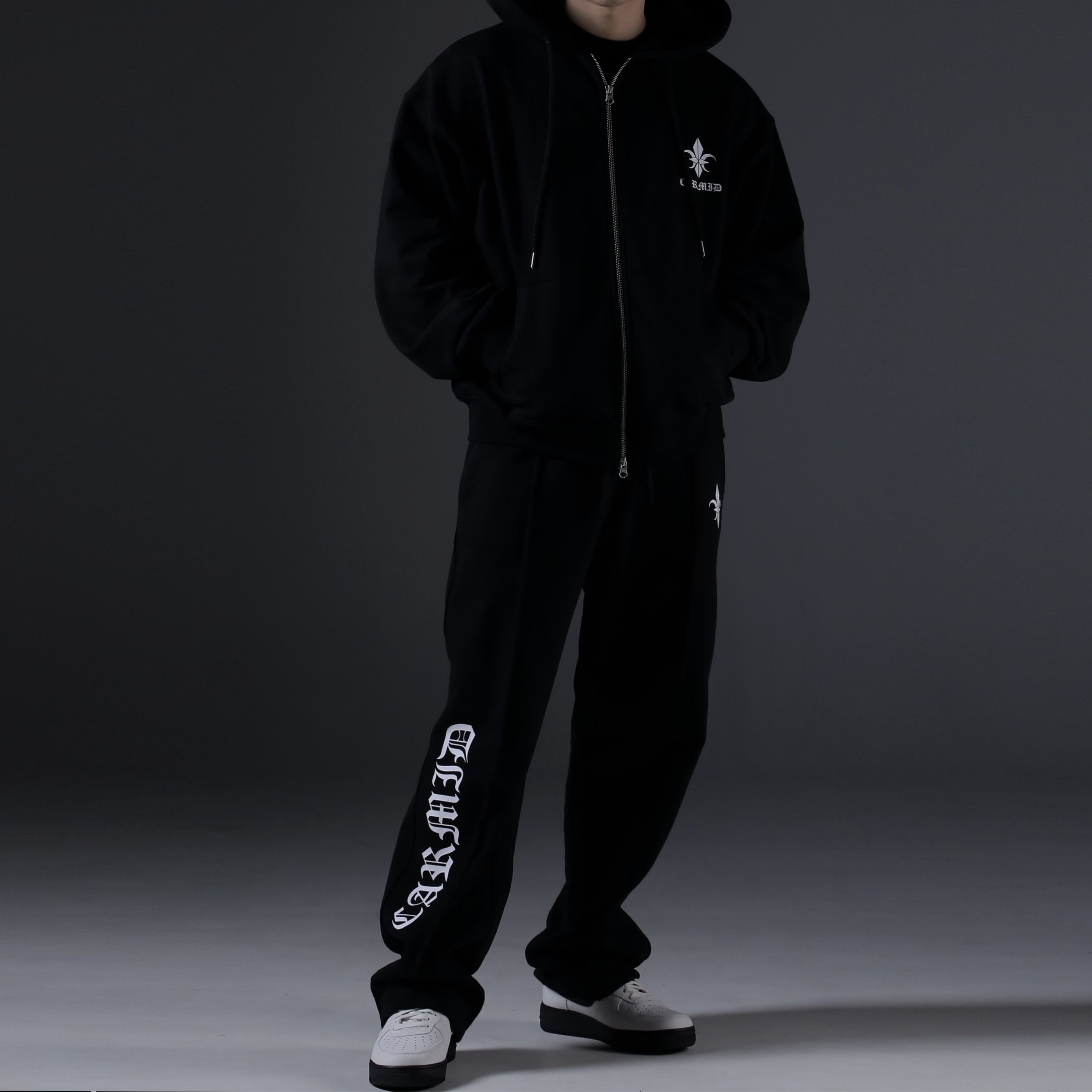 카미드 SET 남녀공용 오버핏후드집업+와이드팬츠 143,000원