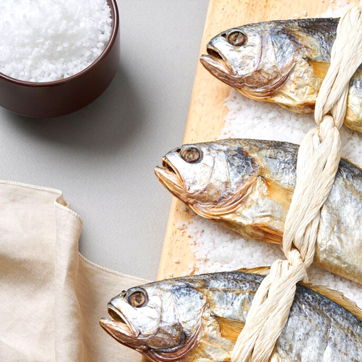 [바다어부] 고소쫀득짭짤 28cm 법성포 대왕 영광굴비 8미 세트 30,290원