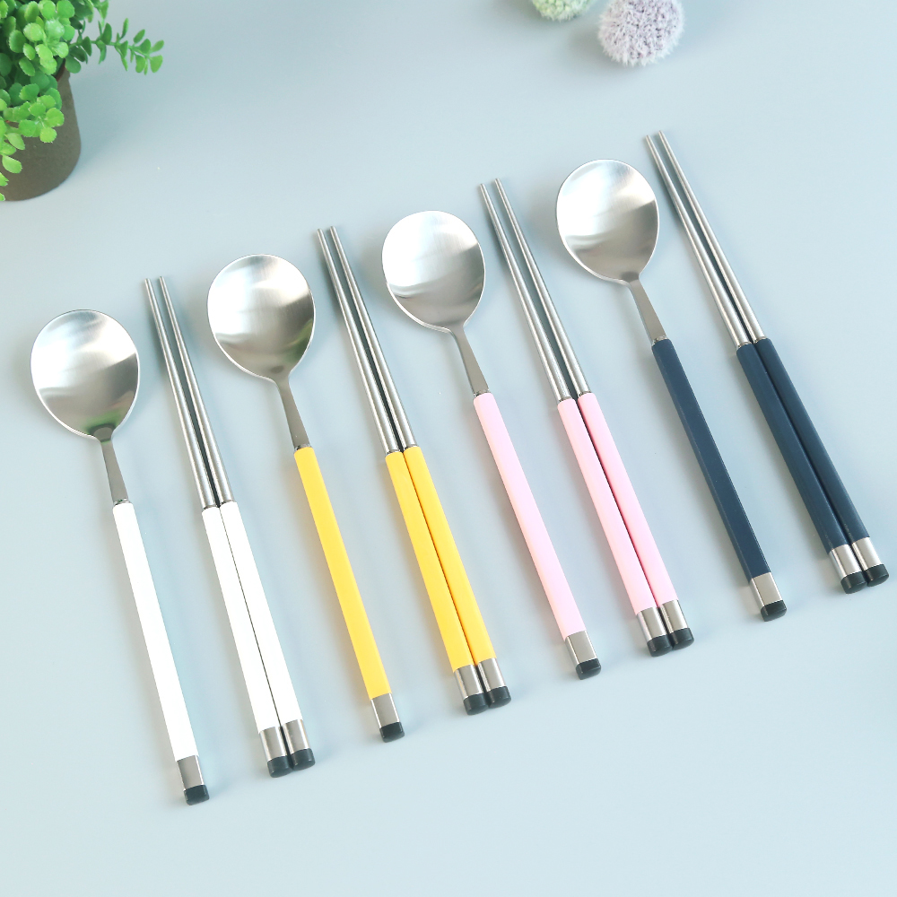 보겐 스퀘어 투톤 샤틴 수저 4인 세트, 화이트,블루,비타민,핑크, 1세트, 숟가락 4p + 젓가락 4p 48,100원