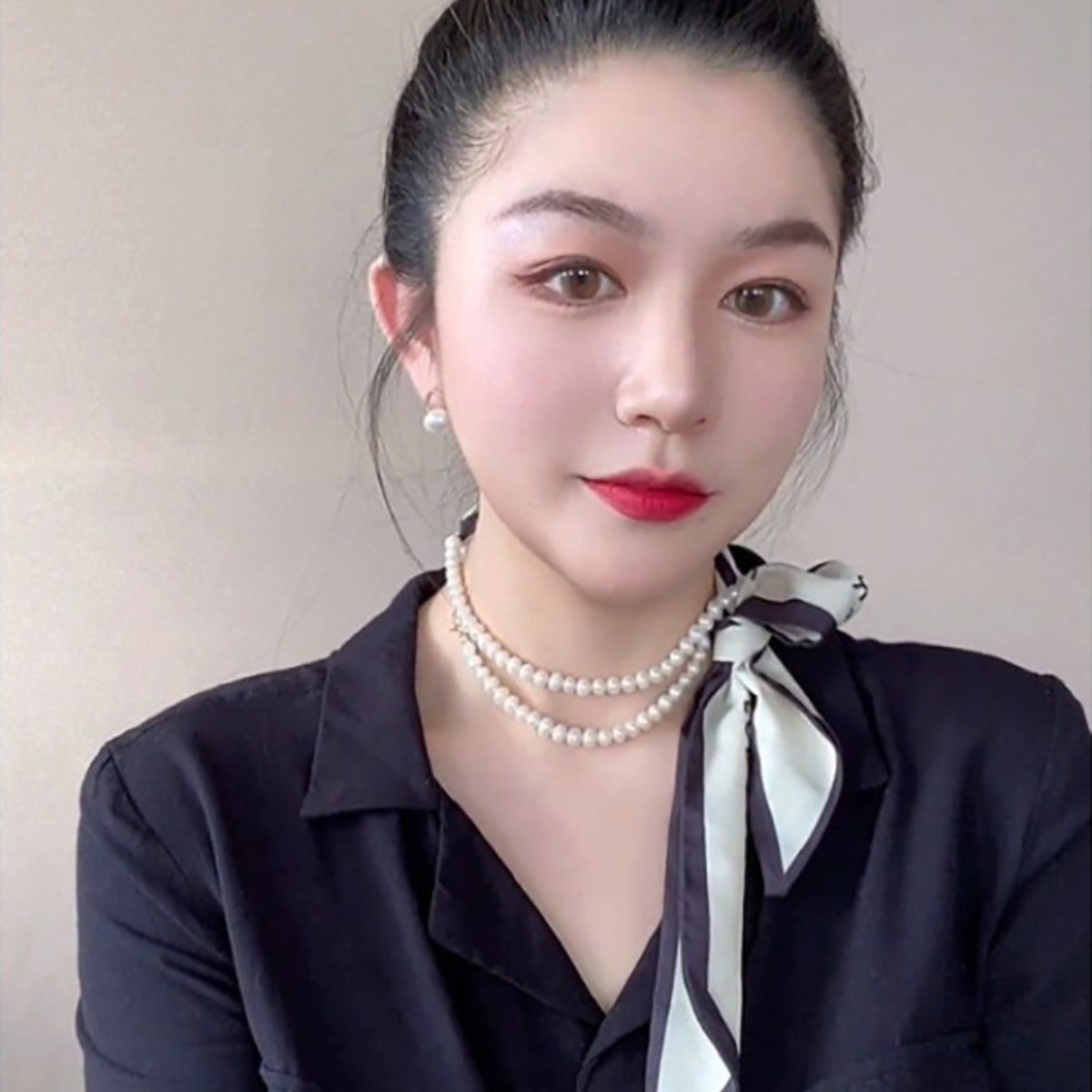 히트앤씨 4023 롱 진주 스카프 목걸이 머리장식 허리벨트 목걸이 봄 타이 여름 쁘띠 포인트 12,900원