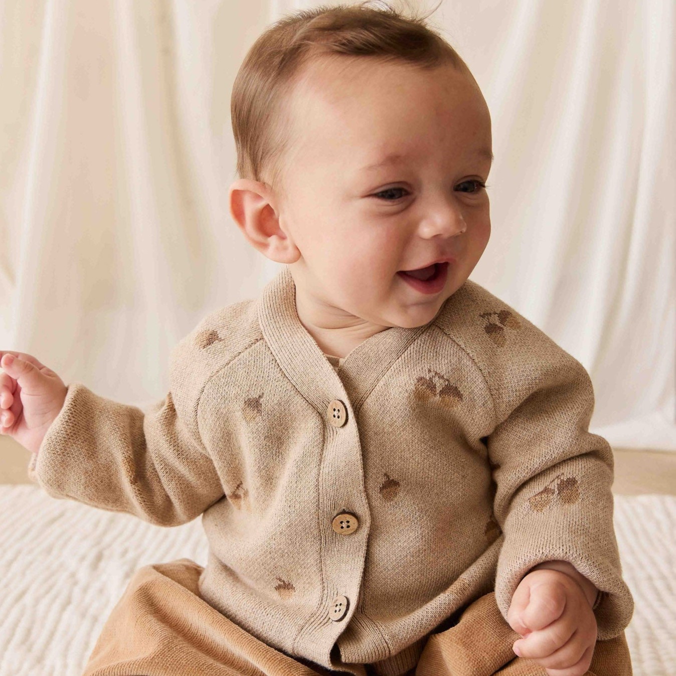 제이미케이 Easton Cardigan 47,220원