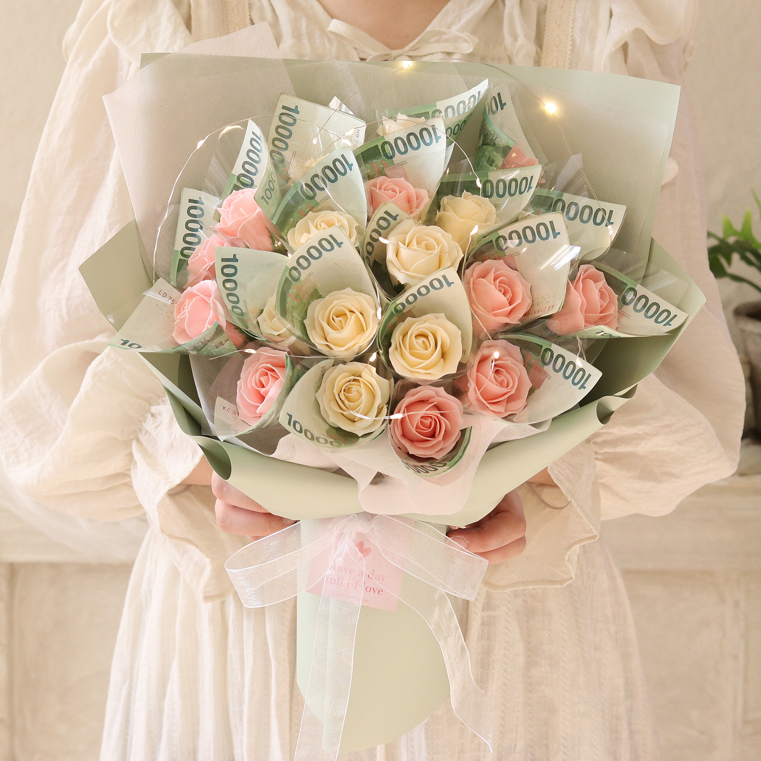 센트바스켓 용돈 비누꽃다발 LED조명 20송이 세트 30,000원