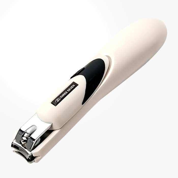 쓰리세븐 특대형손톱깎이.손톱깍이.발톱깎이, 랜덤, 1개 6,240원