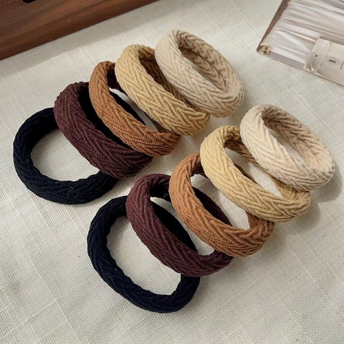 고탄력 심리스 머리끈 굵은 고무줄 기본 여성 머리끈 고무줄 10개 세트 5,990원