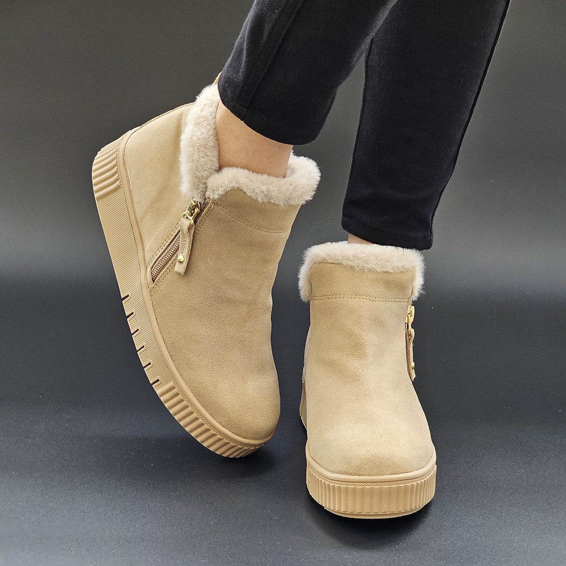 에버라스트 가죽 스웨이드 겨울 털 앵클 숏 부츠 여성 키높이 통굽 논슬립 퍼 방한화 여성방한화 여성방한부츠 59,800원