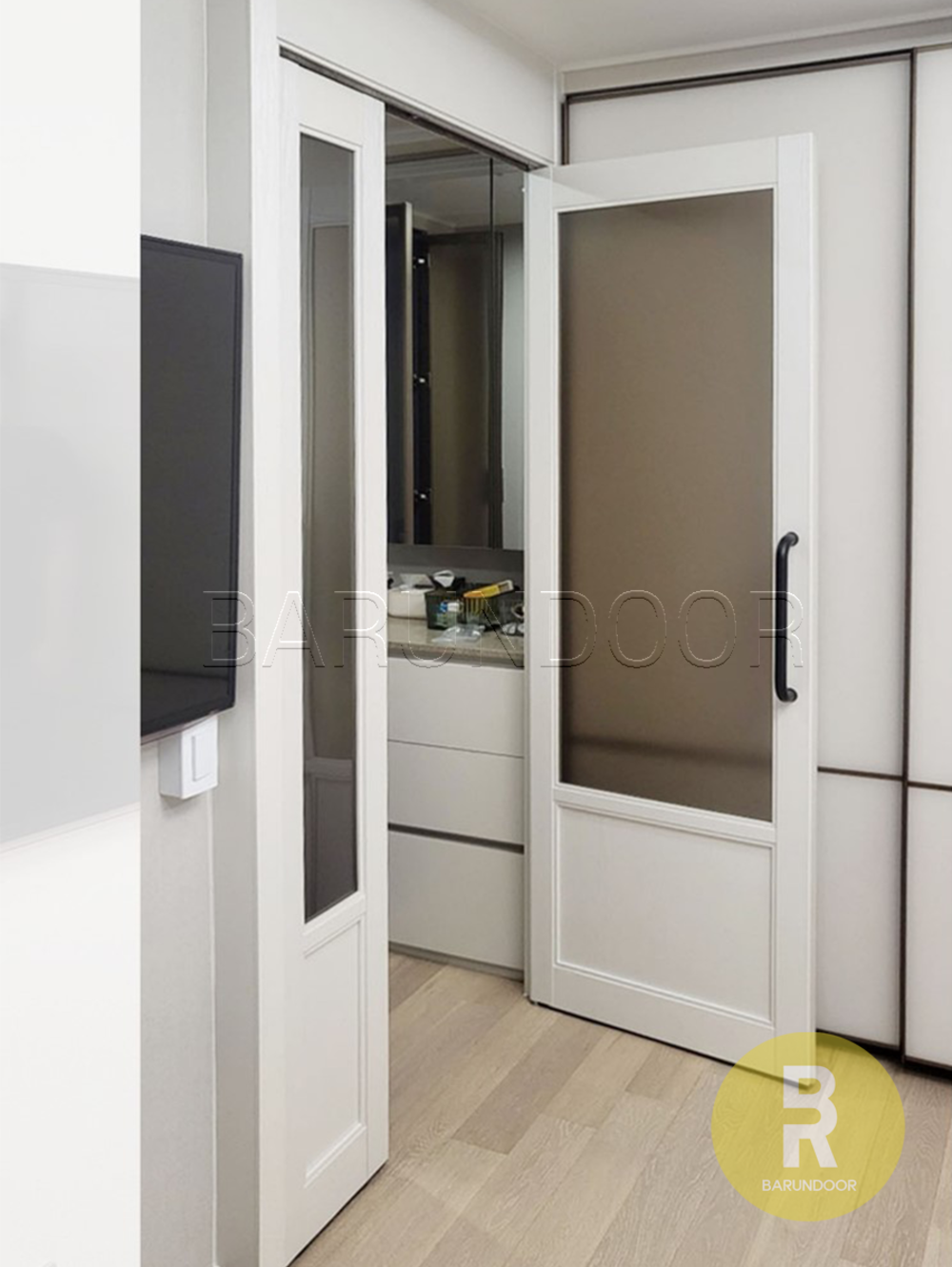 42번 비대칭양개스윙중문 고시형 펄화이트 샤틴브론즈강화유리 // 현관중문,시공비포함,소음차단,반려견안전,맞춤제작,아파트빌라중문 1,000,000원