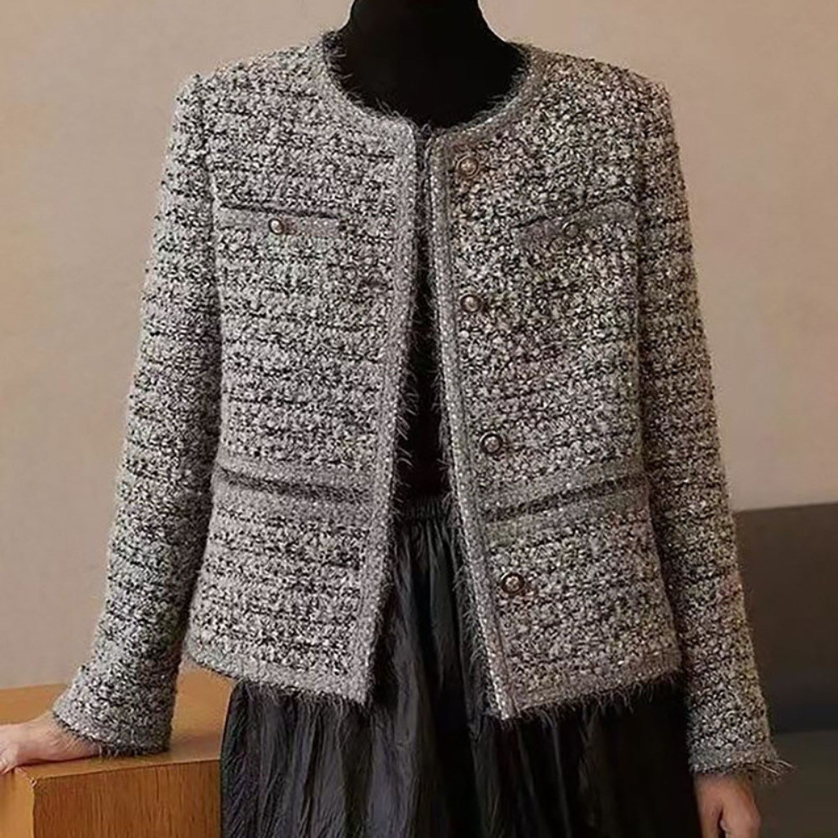 VVRR 여성 청년 기모 가을 겨울 트위드 자켓 라운드넥 버튼 장식 클래식 패션 스타일 A0121614 53,200원