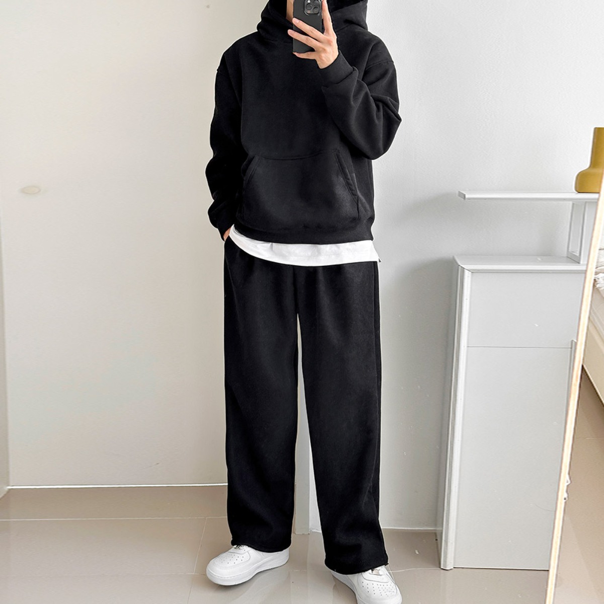 [올겨울 교복템] M양털 골덴 후드 핀턱와이드 세트 오버핏 기모 트레이닝SET 남녀공용 27,900원