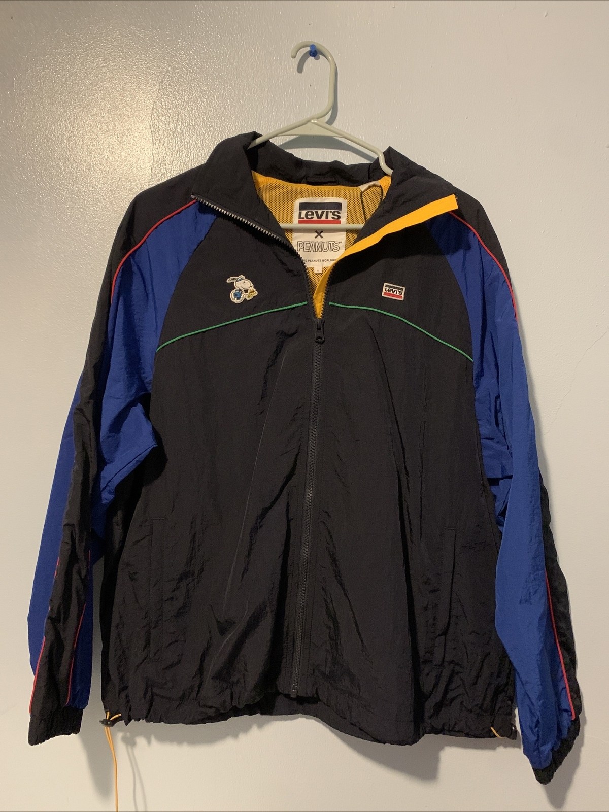 리바이스 X 피너츠 스누피 마일스 바람막이 재킷 네이비 남성 스몰 5563859 227,000원