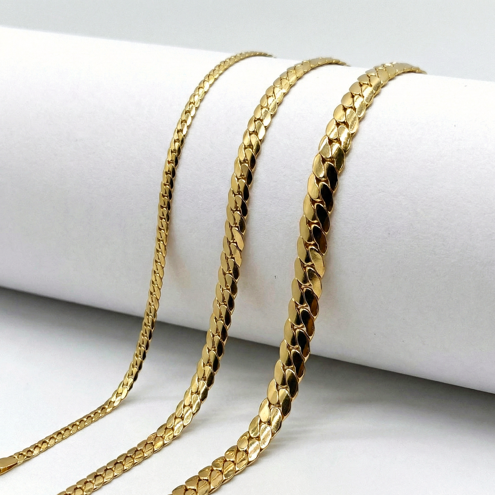 18K 골드 도금 체인 목걸이 써지컬스틸 스네이크 쿠반 체인 남자 목걸이 줄 17,000원